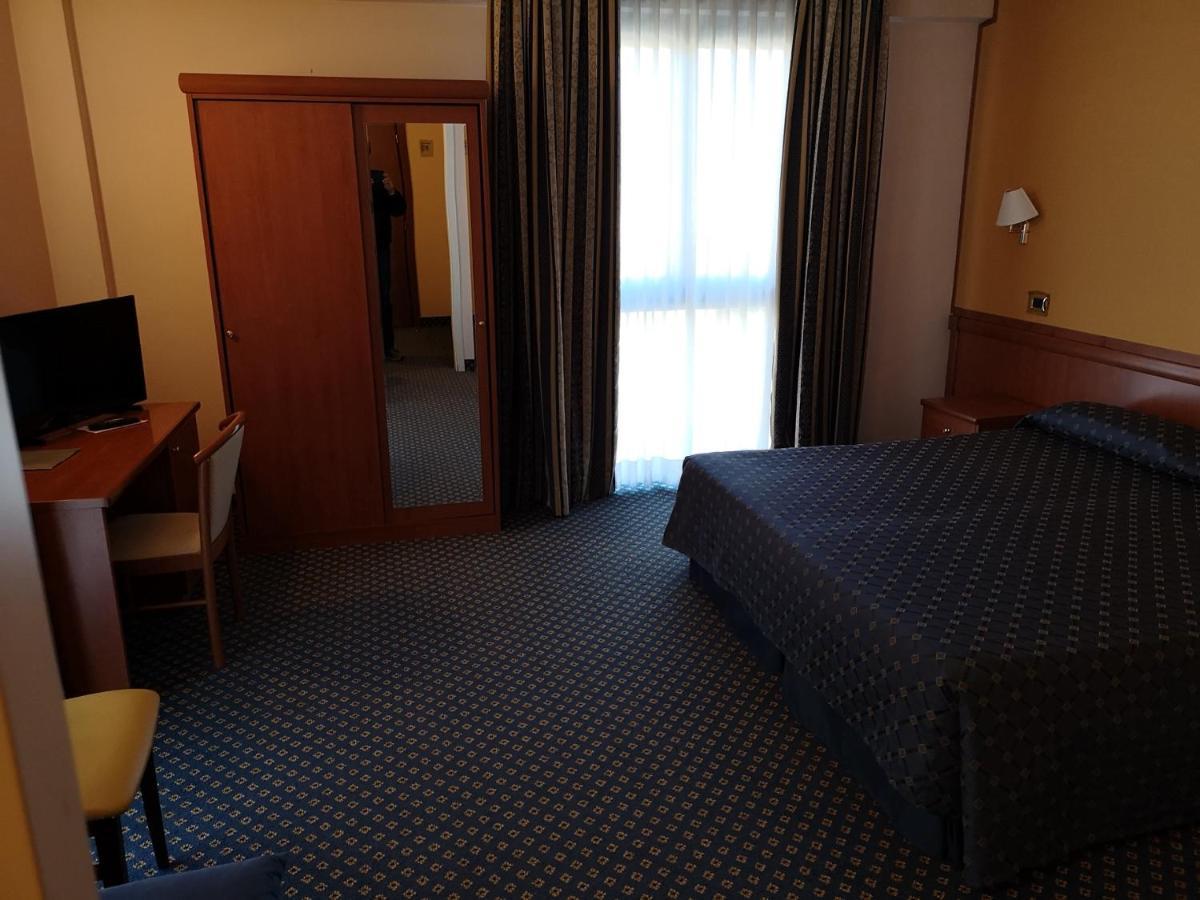 Valdenza Hotel Кампеджине Экстерьер фото